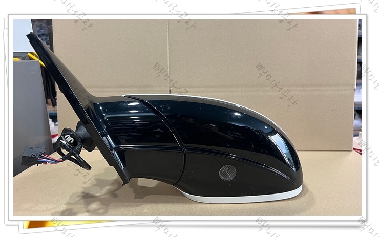 아우디 Q5(1세대) 중고 사이드미러 하단부