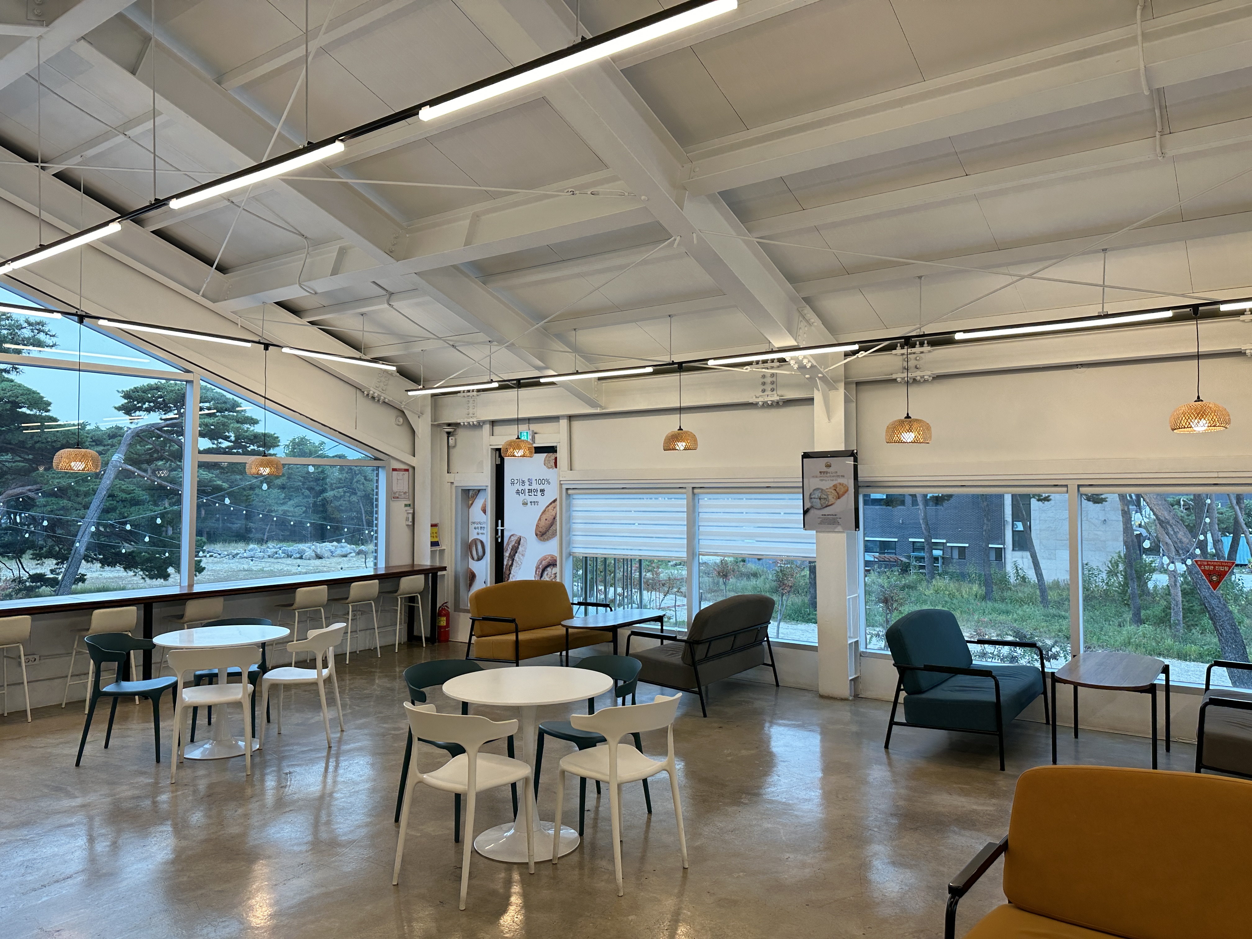 빵명장 강릉점 2층