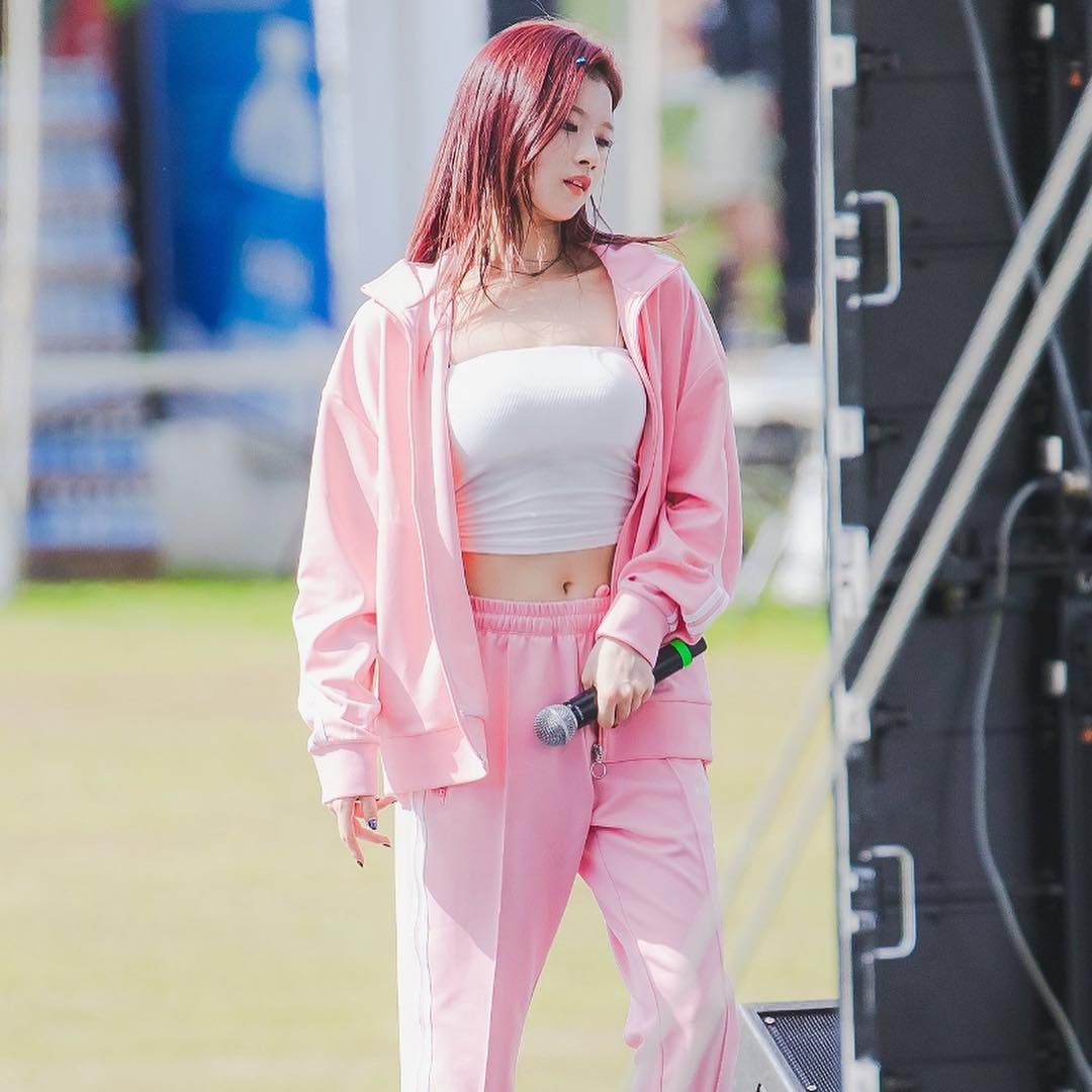 시크한 스타일의 데일리룩 패션스타일 사진 모음 시크한 스타일의 데일리룩 패션스타일 사진 모음