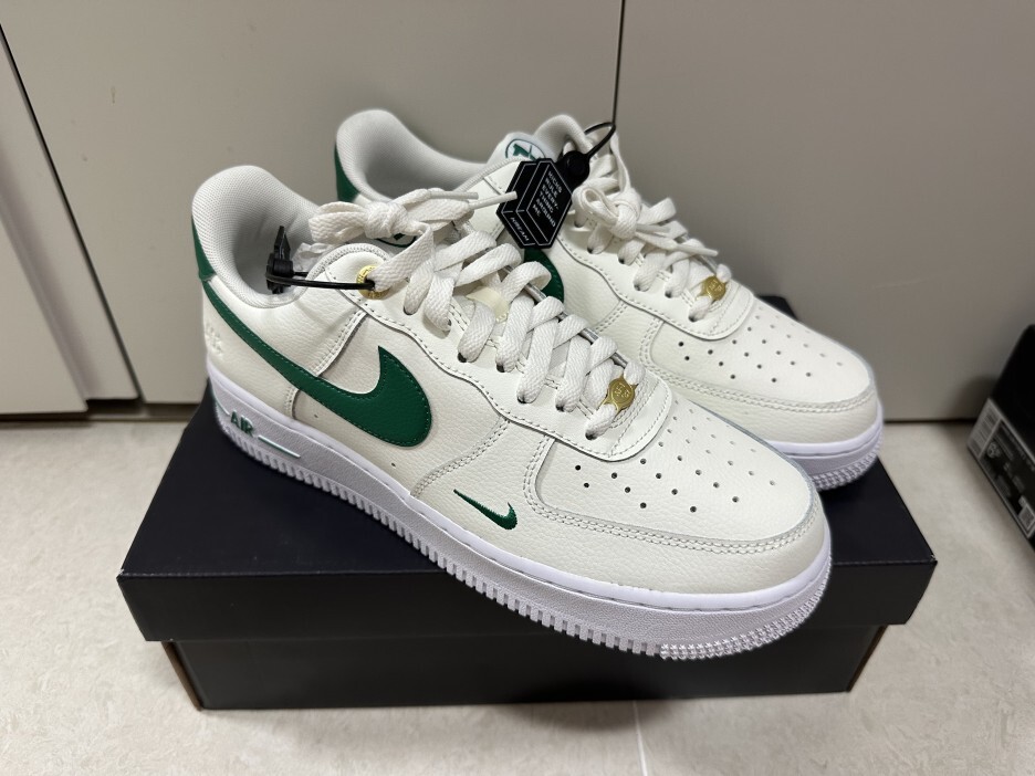 나이키 에어포스 1 40주년 본품 2