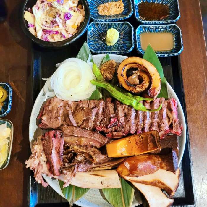대나무 정원 BBQ 맞춤숙성 훈연 바비큐 텍사스 브리스킷 꽃갈비살 홍콩식 차슈 대구 삼덕동 맛집 추천 생방송투데이 리얼맛집