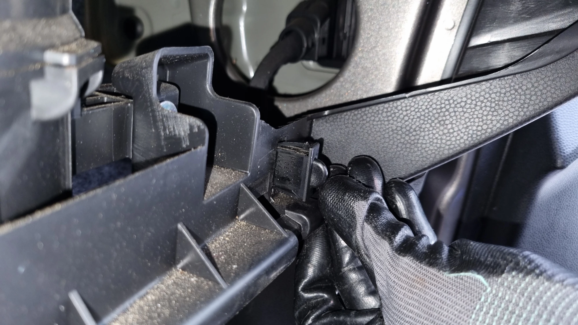 스위치 빼는 모습