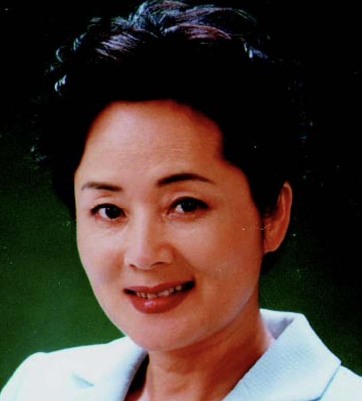 김영애 외모