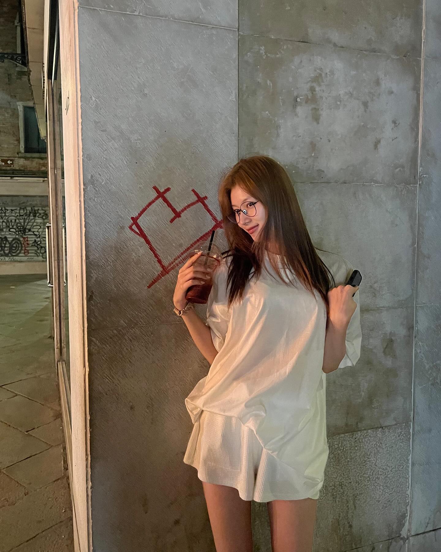 사나