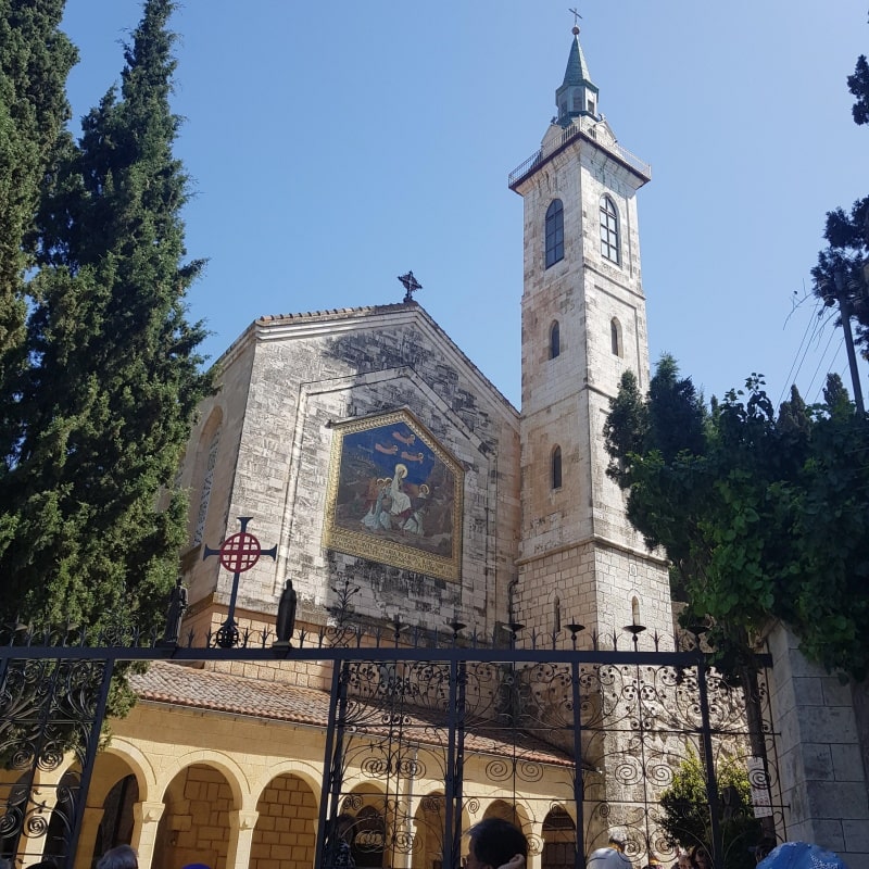 세례자 요한이 태어난 집터 위에 아름다운 교회가 세워짐