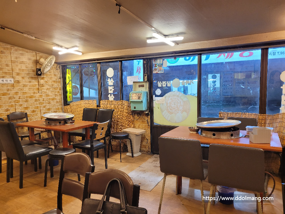 노포 느낌의 가게 내부