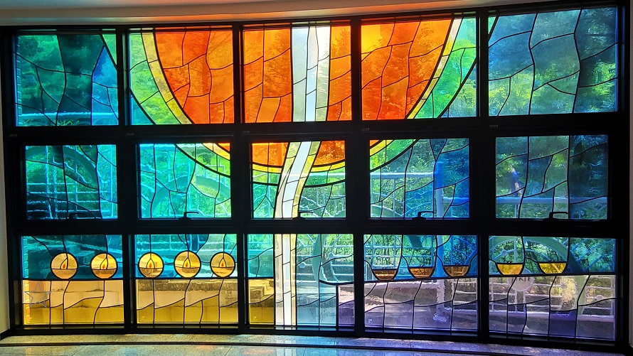 청주 성화동성당 2층 홀 유리화