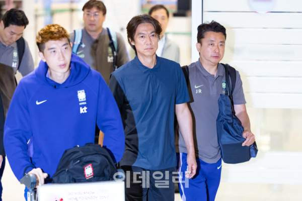 홍명보 감독 자진 사퇴 귀국 현장 분석 및 대한민국 축구 대표팀 조별리그 탈락 원인 총정리 2026 북중미 월드컵