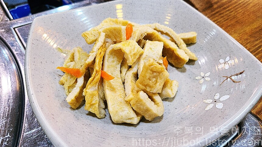 개성옛닭-밑반찬-어묵볶음