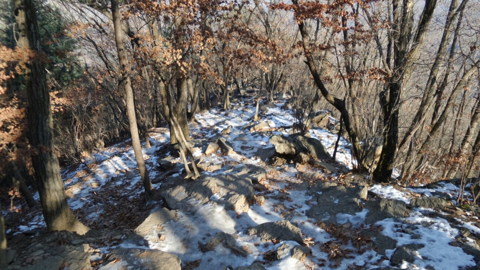 100대 명산 등산하기 다섯번째 유명할 만큼 아름다운 산 유명산 신령스러운 전설과 자연미&amp;#44; 역사문화가 어우러진 산 용문산 연계 산행 
