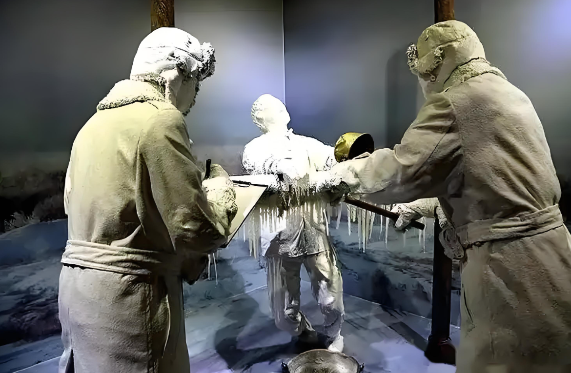 일본731부대가중국인을상대로동상걸리게하여실험하는사진