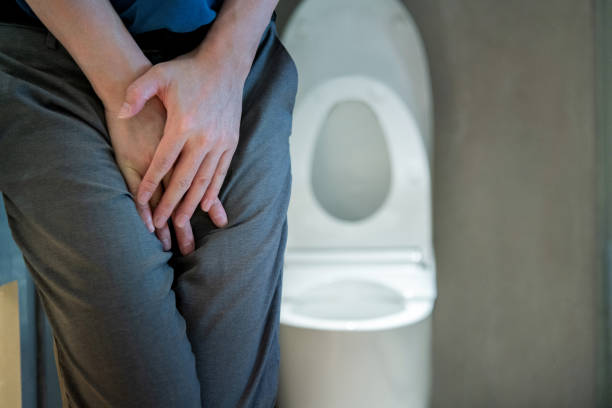 여성은 요도가 짧아 세균 감염에 취약하기 때문에 방광염이나 요로 감염이 주요 원인