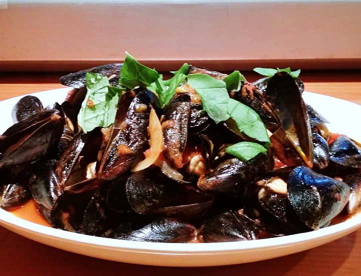 생활의달인 대만식 볶음밥 & 홍콩식 홍합볶음 달인 불향 가득 비법 고추가루 양념장 신촌 중식당 은둔식달 오늘 방송 맛집 정보