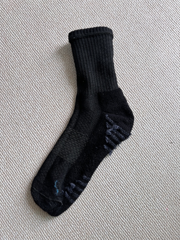 뒤집어 본 다이소 러닝 양말 내부 사진