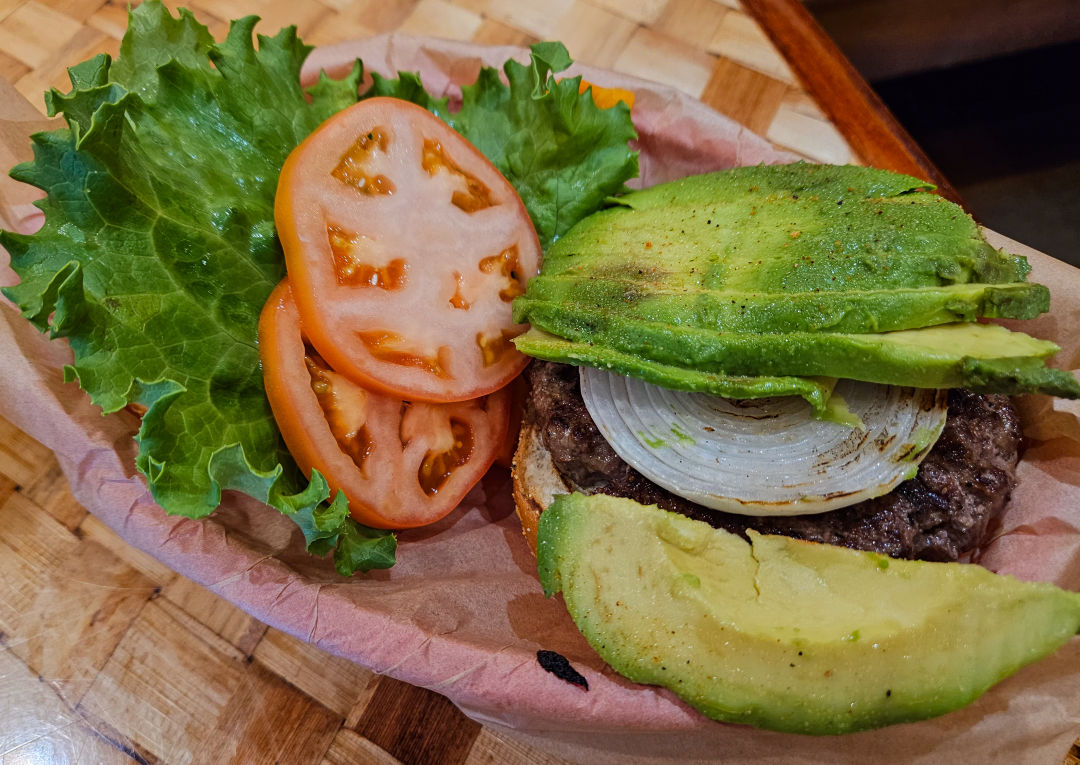 쿠아아이나 버거 아보카도