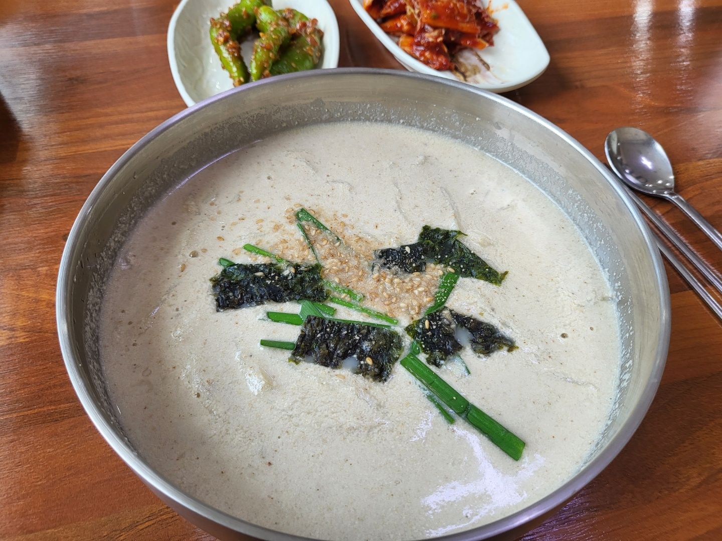 들깨 칼국수 (청주 현고 들깨손칼국수)