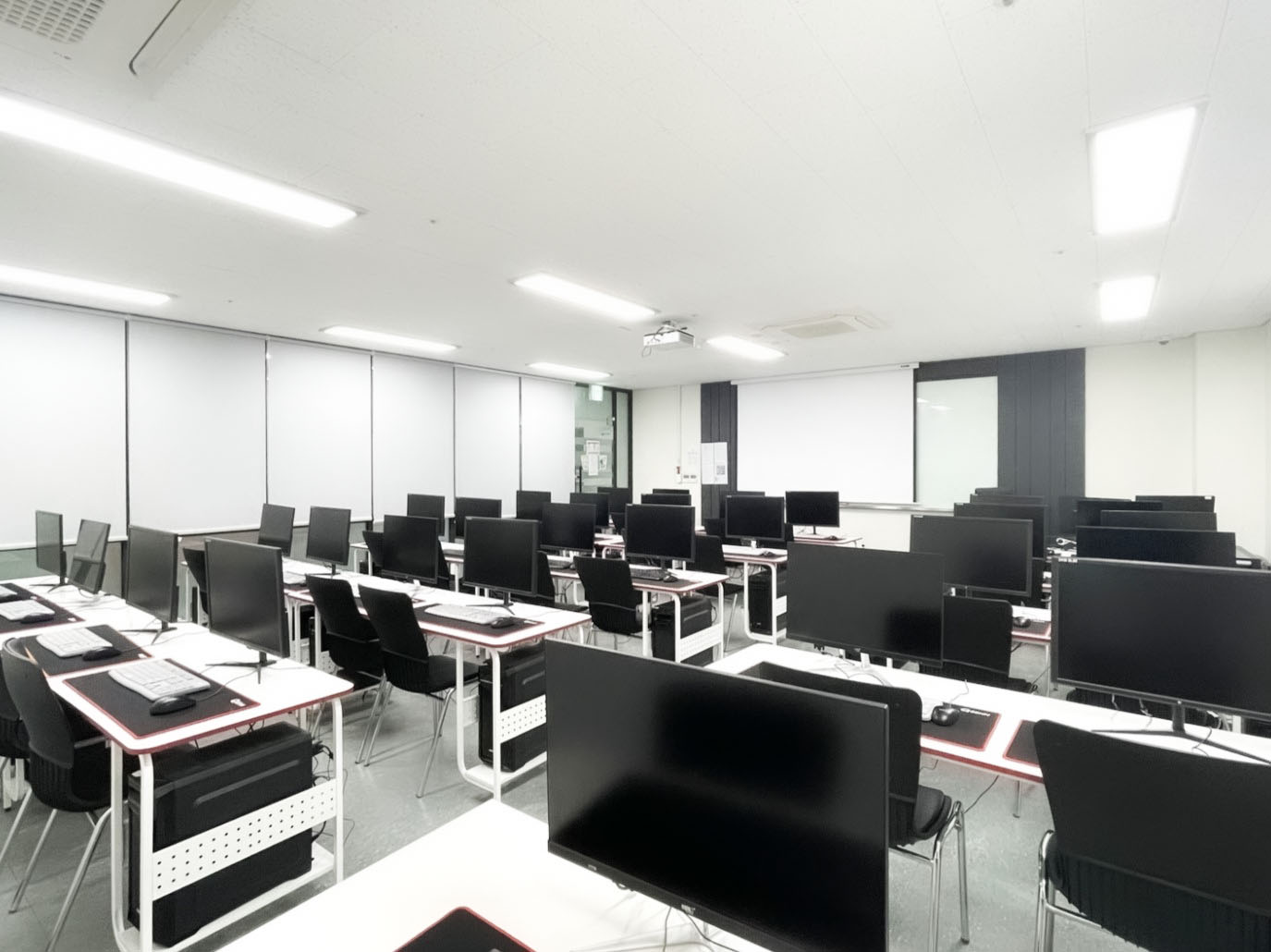 국비지원 부트캠프 구트아카데미 시설