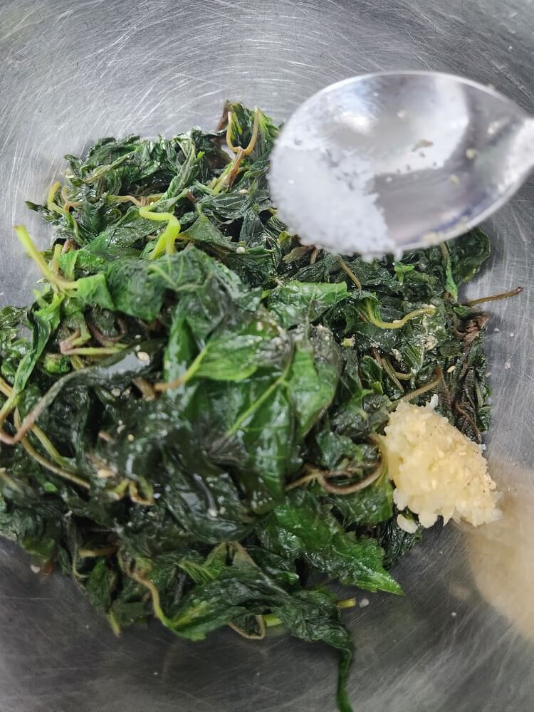 소금1/2작은술