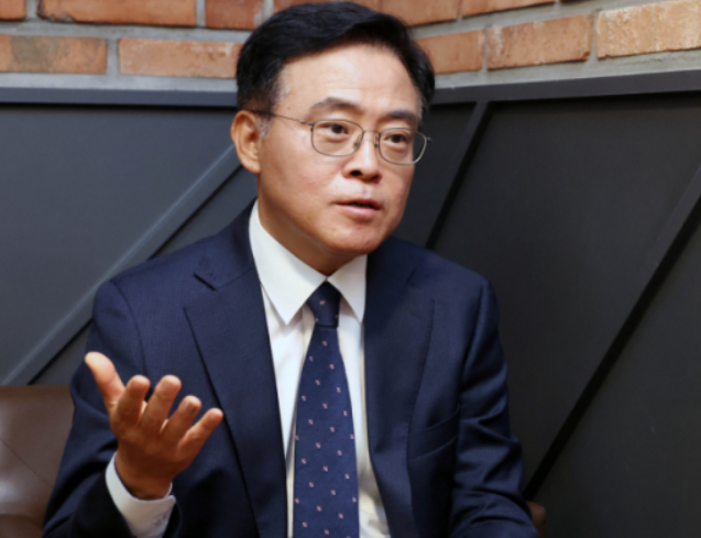 진교훈 프로필