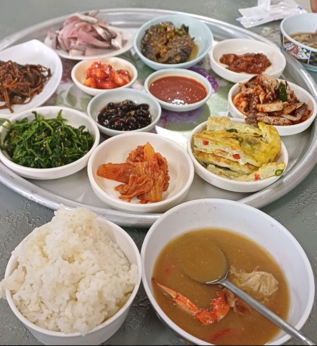 한국기행-고성-희순할매-회백반-8천원-수양식당-백반한상