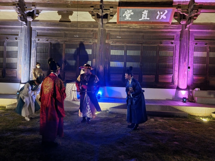 이머시브-연극