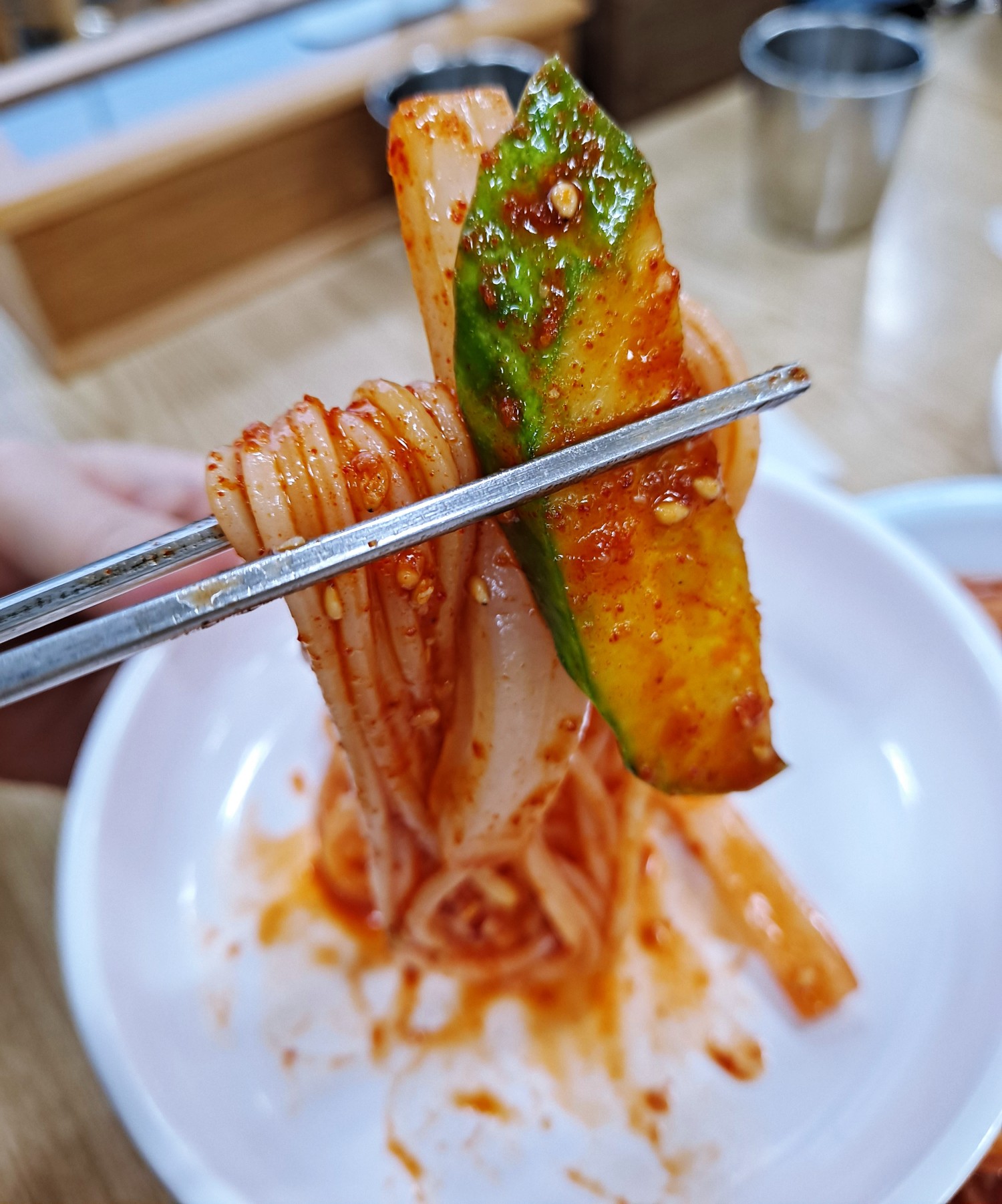 망향 비빔국수 한젓가락