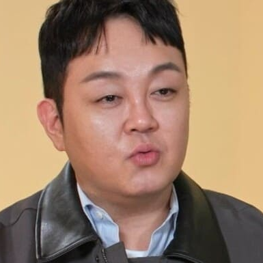 배우-겸-무속인-이건주