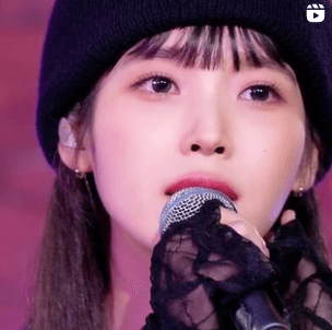 아이유 사진