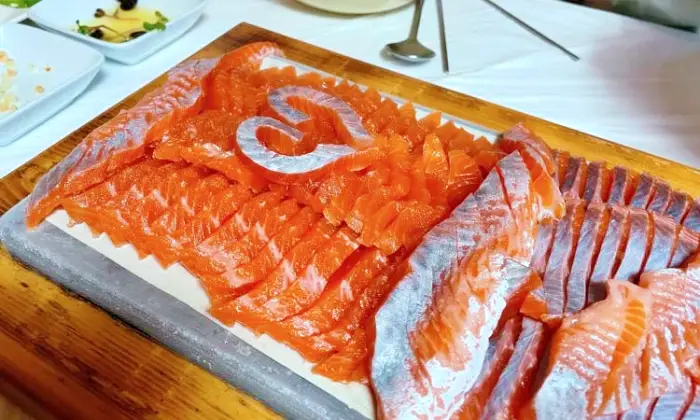 송어회 송어덮밥 송어매운탕 송어 메밀 비빔국수 맛있는 곳 추천