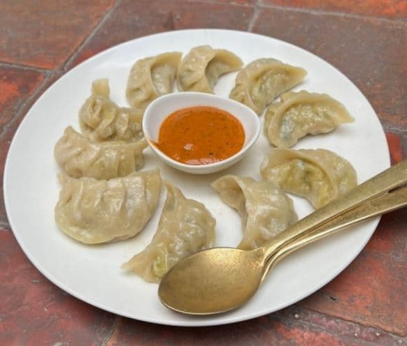 네팔의 모모: 히말라야의 따뜻한 손길