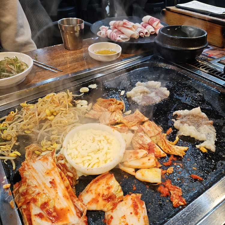 서초 교대앞 삼겹살 '탐라도야지'