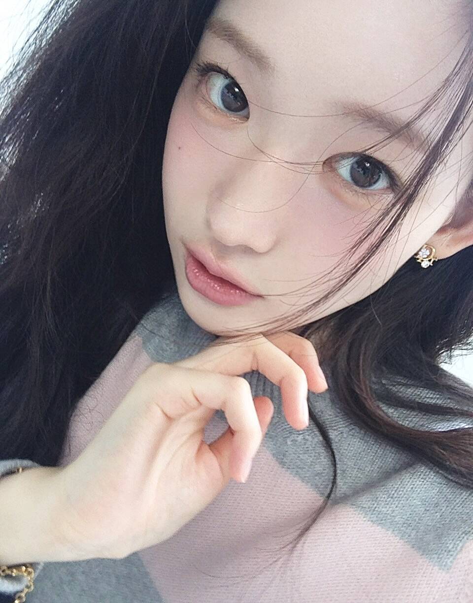 배우-최윤지