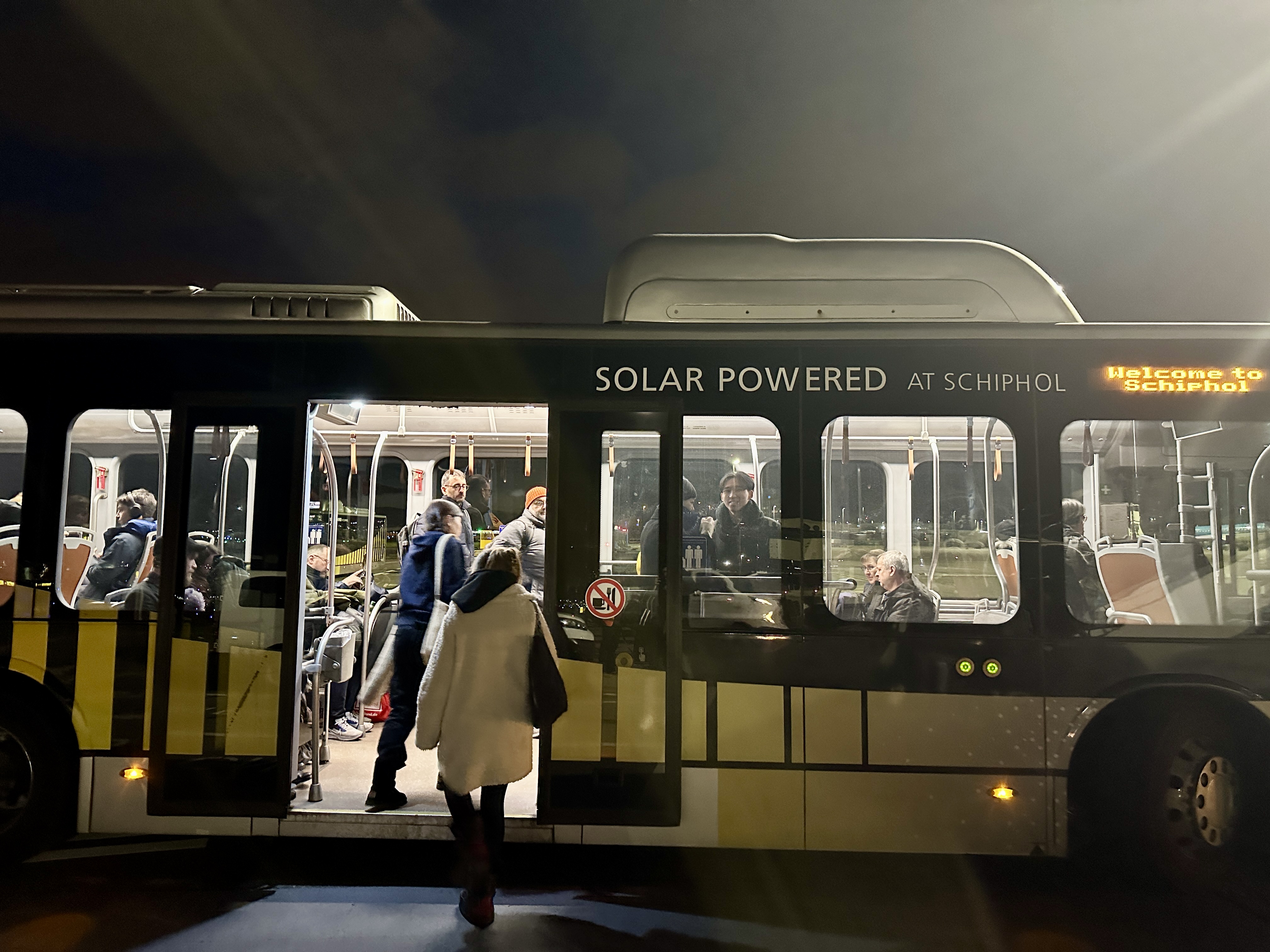 암스테르담 공항 환승 버스