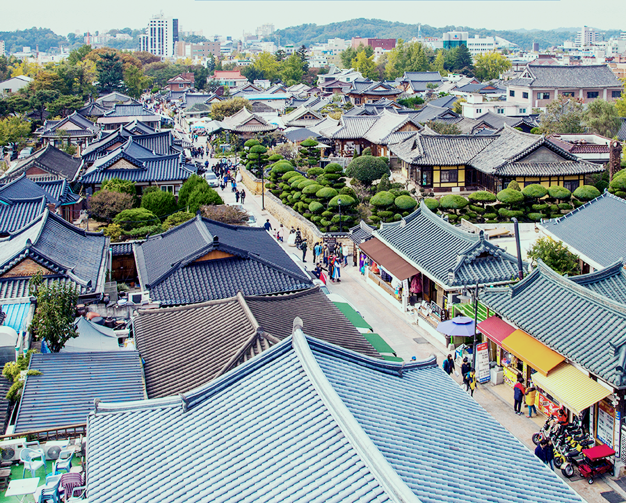 전주 한옥마을의 형성과 현대적 활용 사례