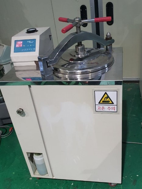 LAB HOUSE 고압멸균기 중고