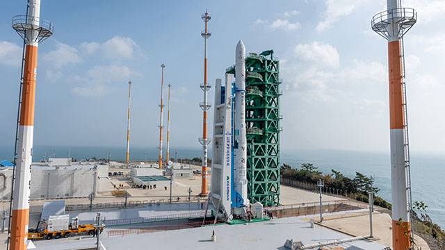 누리호 발사대 설치 현황 전남 고흥 나로우주센터 발사 일정과 의미
