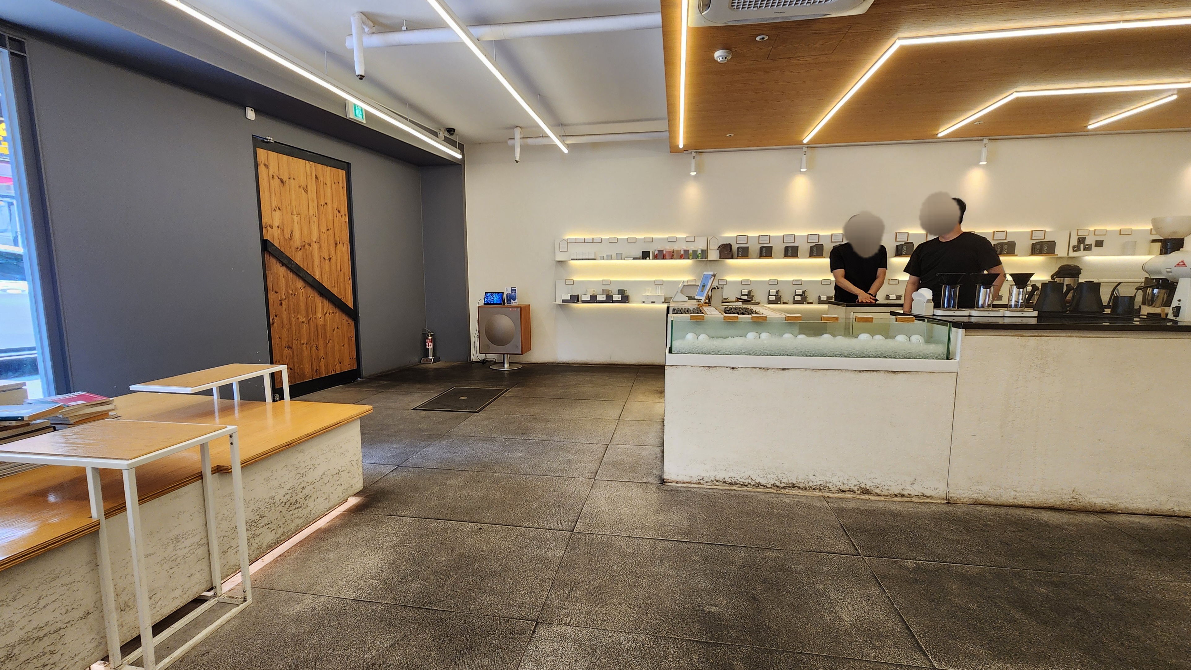 신사역 카페 그레이그리스트밀 분위기