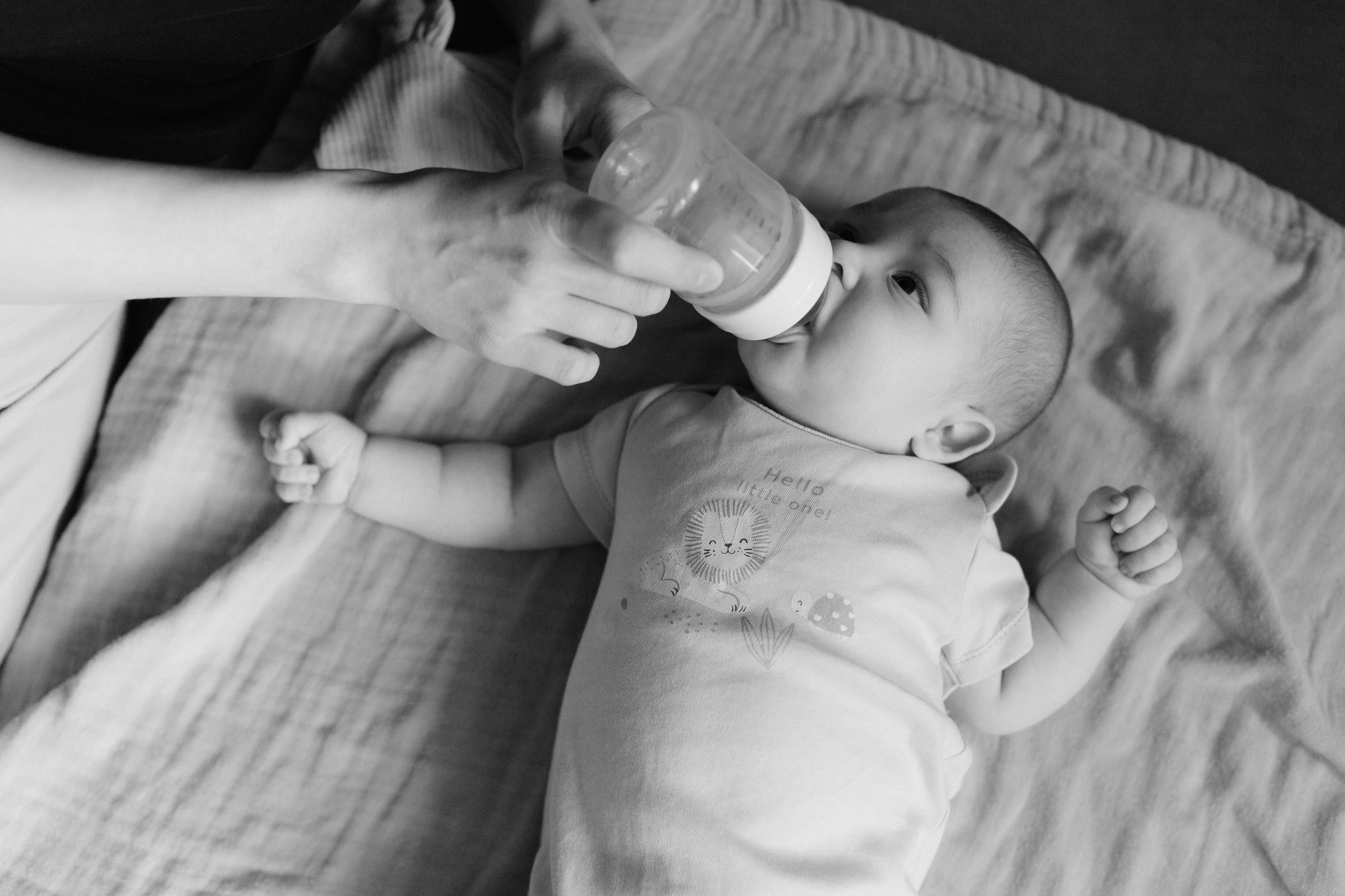 젖병 끊는 시기 관련 사진