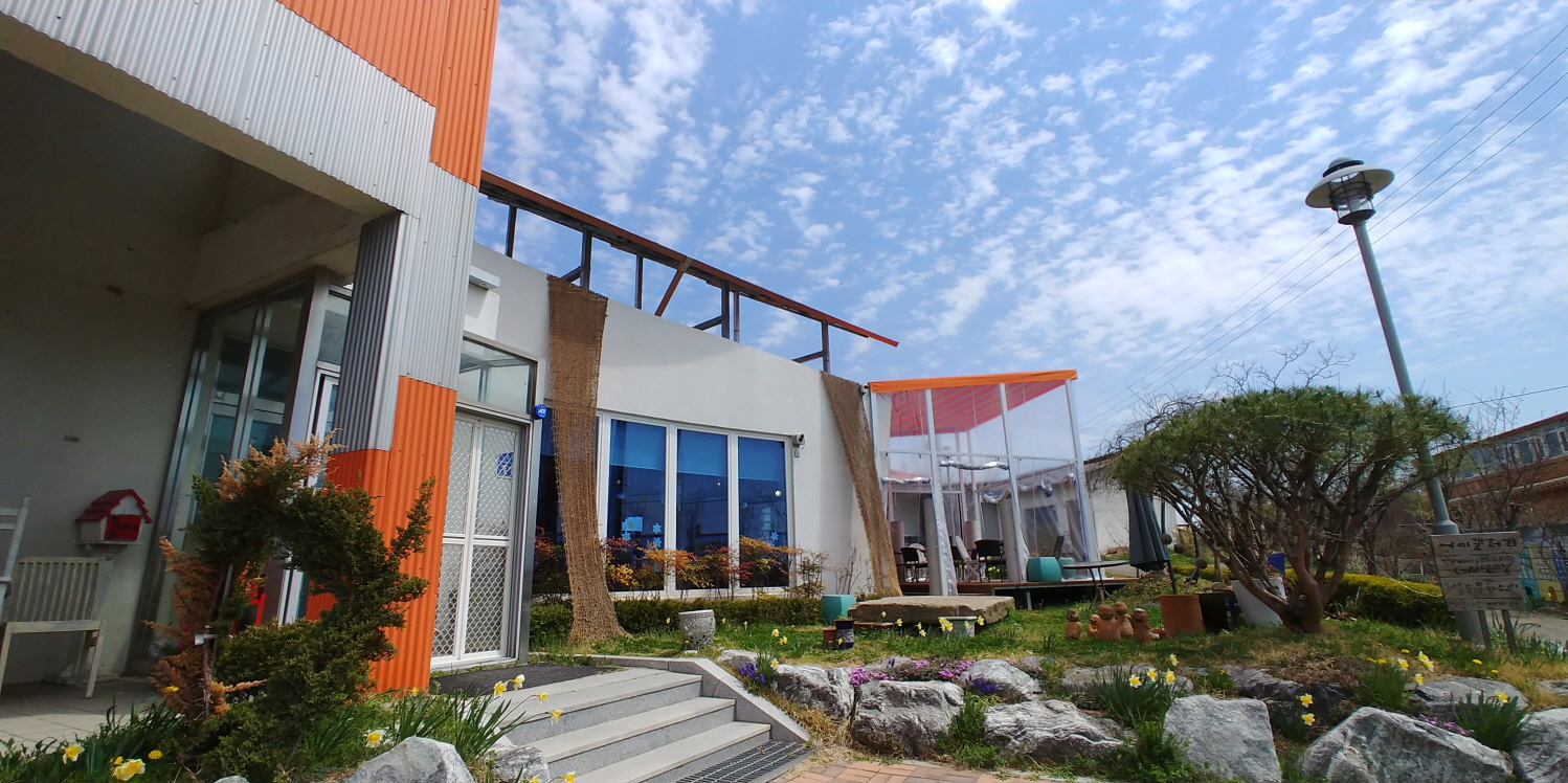 여미 갤러리&카페 전경 모습