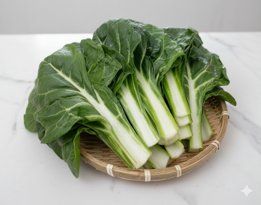 비타민과 루테인이 풍부해 눈 건강과 뼈 건강에 도움을 주는 신선한 근대 잎