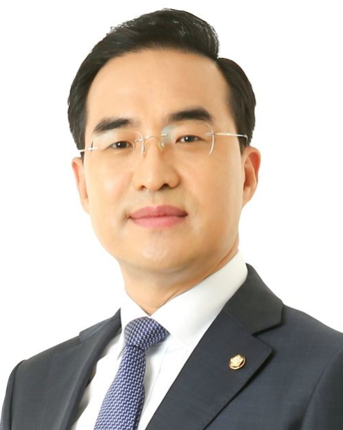 박홍근