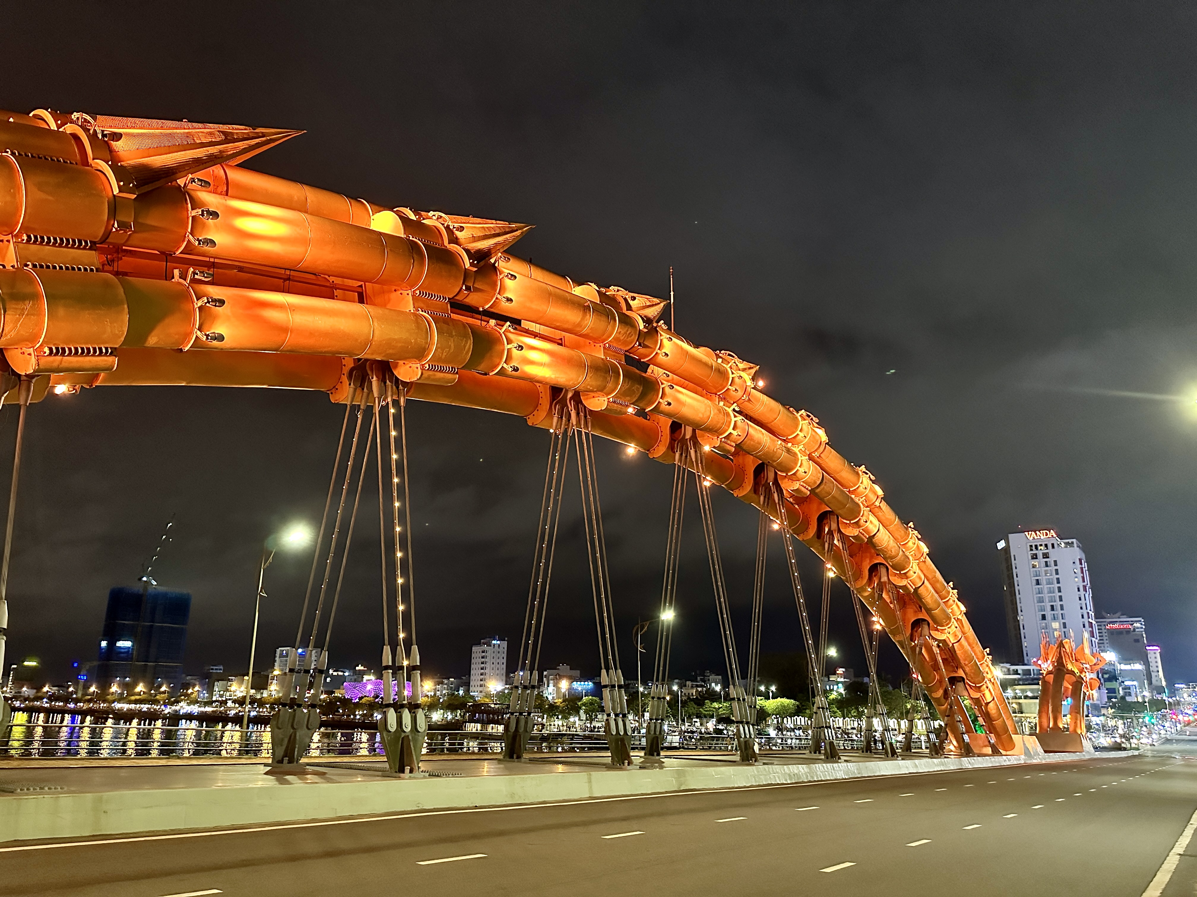 다낭 용다리 불쇼