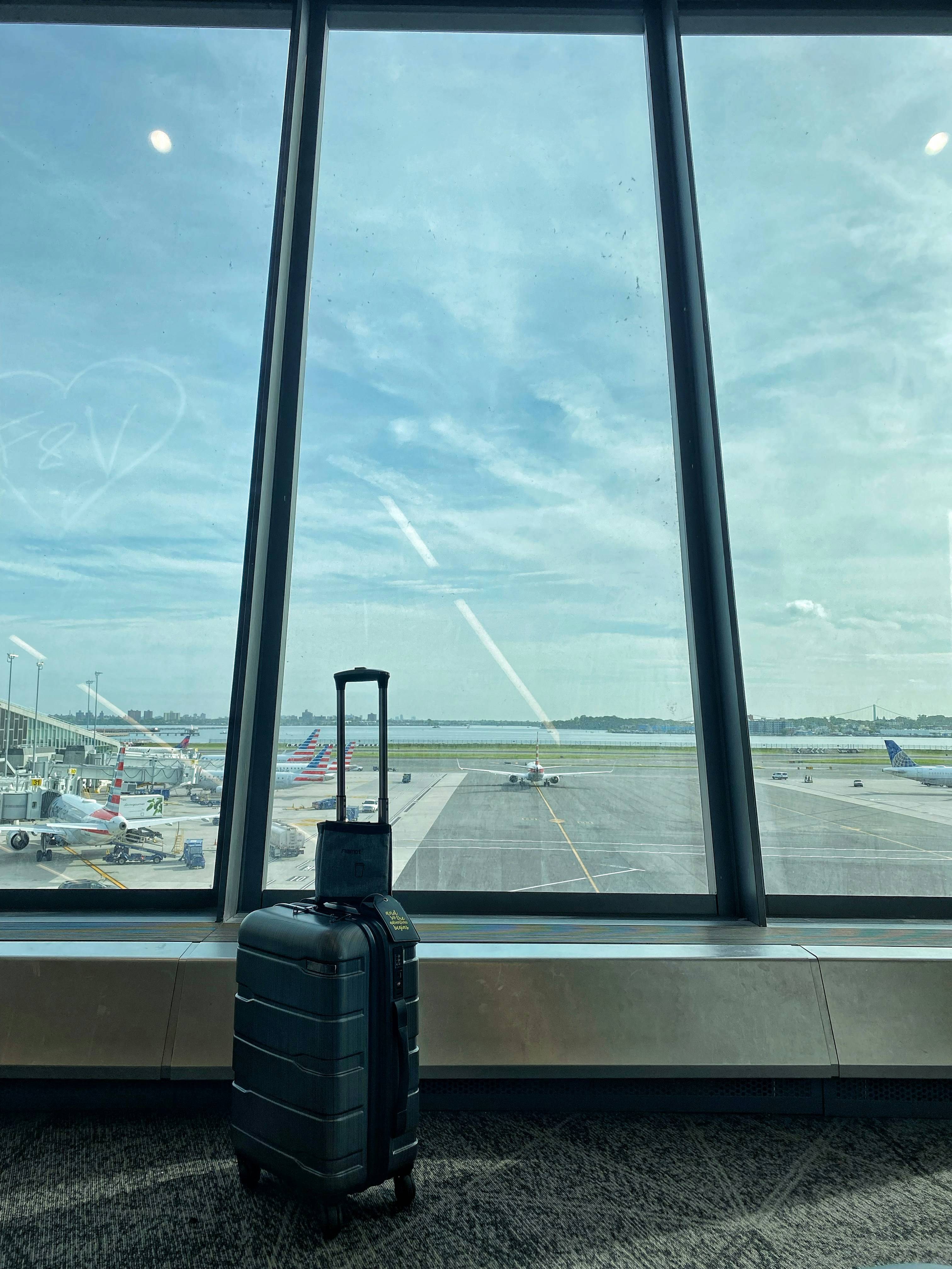 공항 여행 이미지