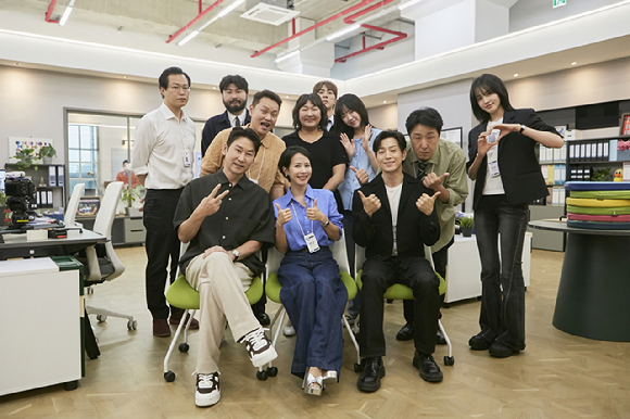 직장인들2 [사진=쿠팡]