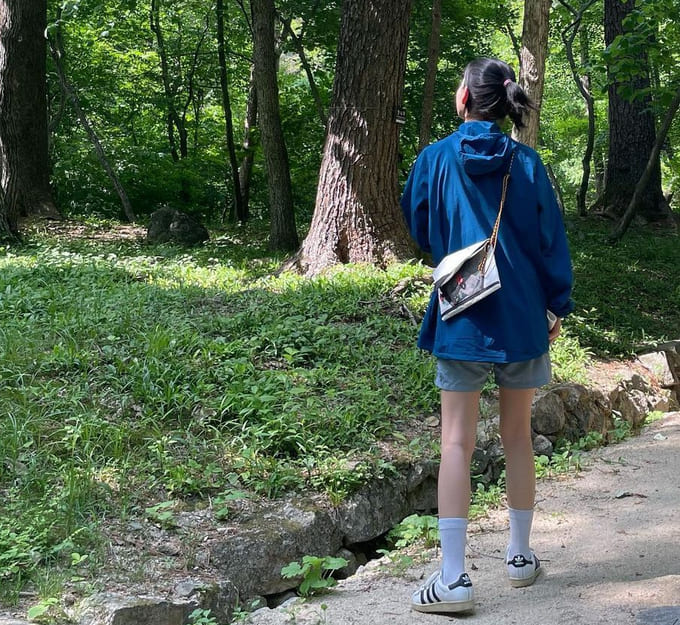 김윤혜 사복