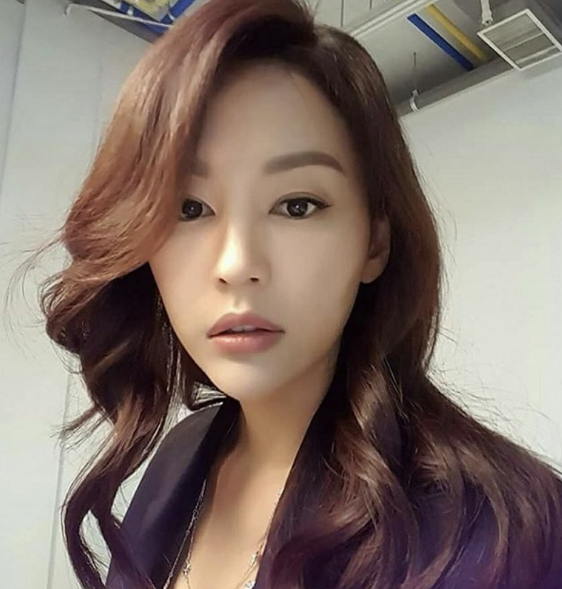 서유정 인스타 셀카