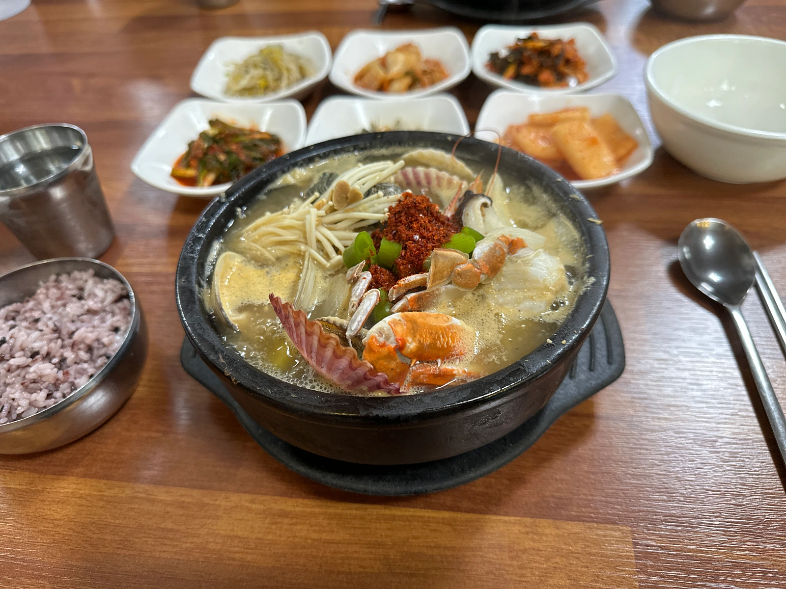 제주 서귀포 맨도롱 해장국 해물된장뚝배기