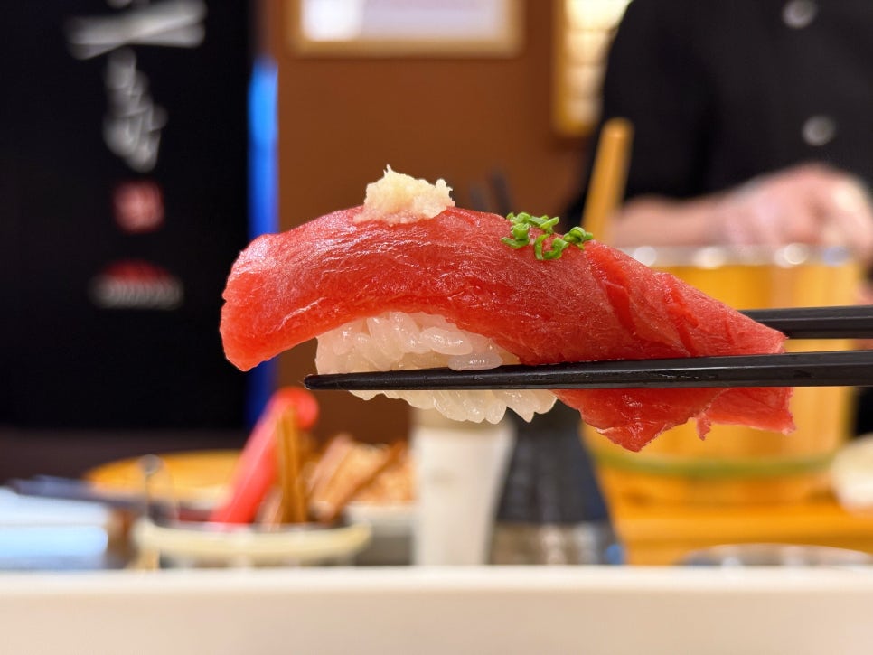 오마카세 오사이초밥 (참다랑어 속살 스시)