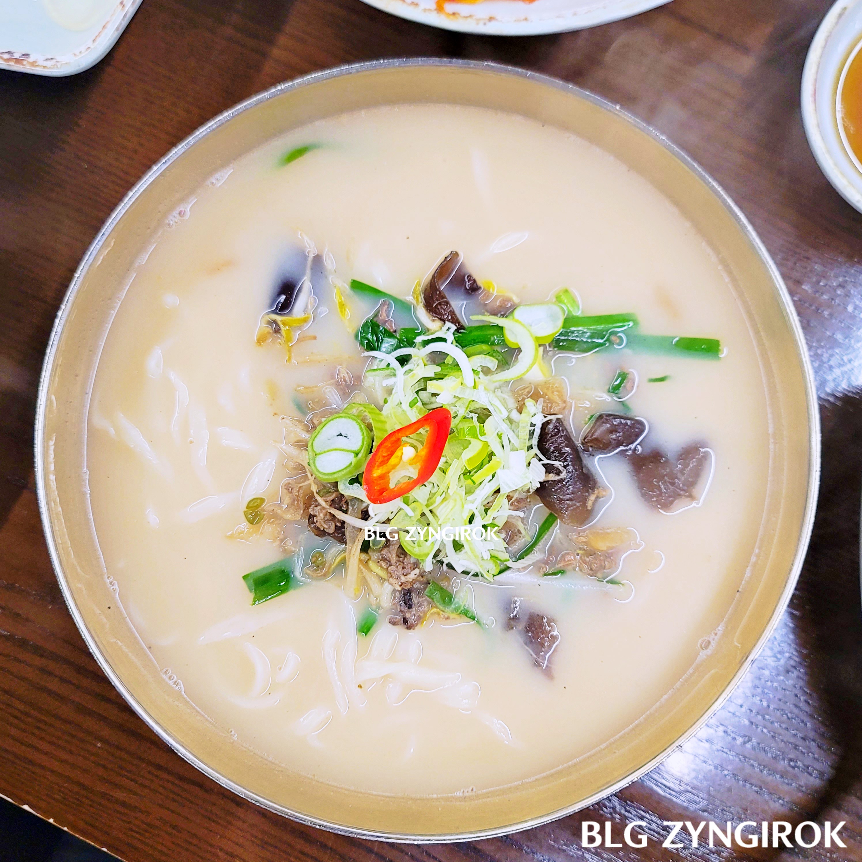 양주 맛집 밀곳 - 칼국수 모습이다.