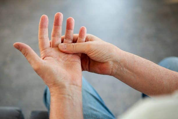 손이 떨리는 이유